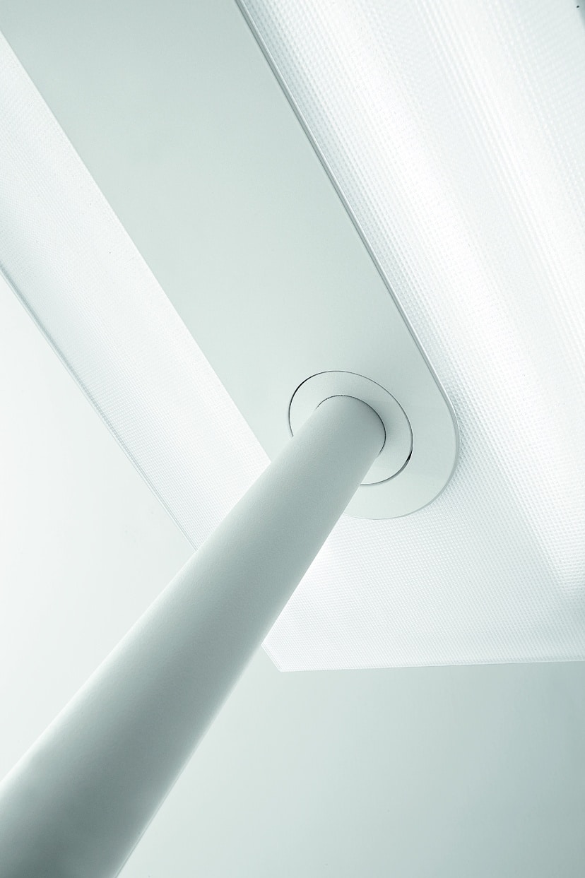 Linea / Lampadaire latéral à LED Blanc – Image 2